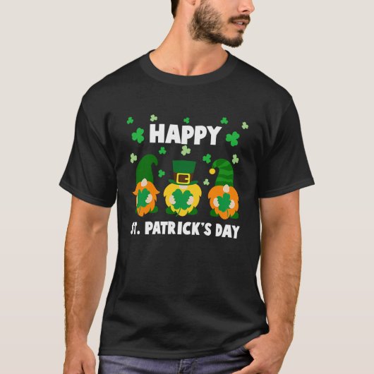 Happy St Patrick's Day Three Gnome Irish Shamrock  Tシャツ (正面)