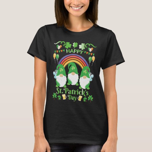 Happy St Patrick's Day Three Gnome Irish Shamrock  Tシャツ (正面)