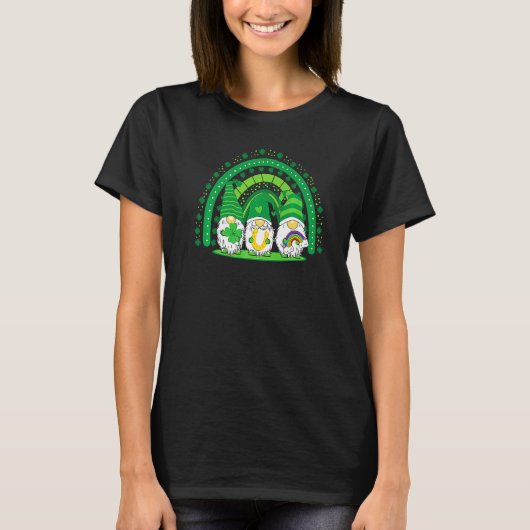 Happy St Patrick's Day Three Gnomes Shamrock Rainb Tシャツ (正面)