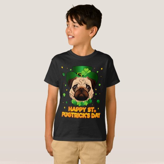 Happy St Patricks Pugtricks Day Irish Pug Leprecha Tシャツ (正面フル)