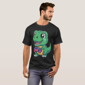Happy T-rex With Game Controller Cute Gamer Dino T Tシャツ (正面フル)