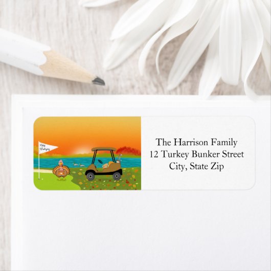 Happy Thanksgiving Turkey on Golf Course With Pie  ラベル (インサイチュ)
