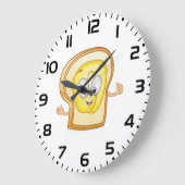 Happy Toast Kawaii Buttered Bread Slice ラージ壁時計 (傾斜)