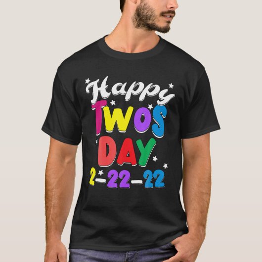 Happy Twosday 2022 Cute Leopard Rainbow February 2 Tシャツ (正面)