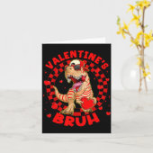 Happy Valentine's Bruh Funny Dinosaur Valentine Me カード (黄色い花)