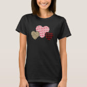 Happy Valentines Day Hearts Leopard Buffalo Plaid Tシャツ (正面)