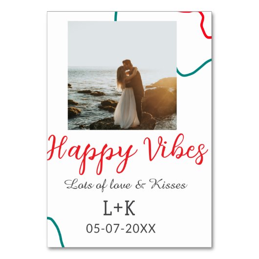 Happy Vibes holiday couple name date wedding red  テーブルナンバー (正面)