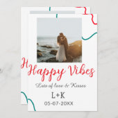 Happy Vibes holiday couple name date wedding red  招待状 (正面/裏面)