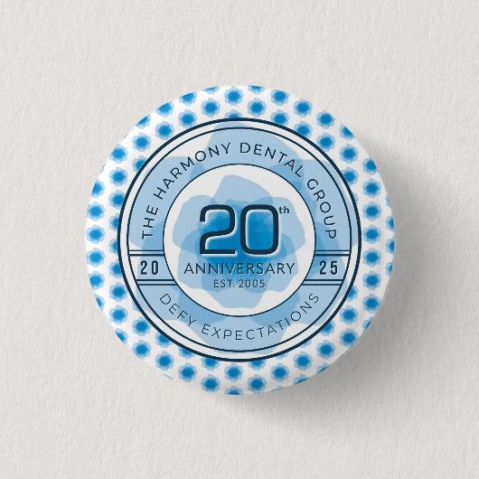 Harmony Dental 20周年記念ボタン 缶バッジ (正面)