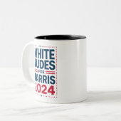 Harris-2024を支持する白人男性 ツートーンマグカップ (正面左)