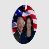 Harris Waltz写真2024 - Kamala Harris Tim Waltz オーナメント (正面)