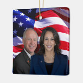 Harris Waltz写真2024 - Kamala Harris Tim Waltz セラミックオーナメント (左)