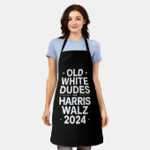 Harris Walz 民主党を支持する白人おじさんたち エプロン (着用した状態)