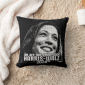 HARRIS-WALZ 2024我々は戻らない クッション (ブランケット)