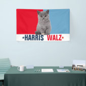 Harris Walz 2024明らかに赤い青 横断幕 (トレードショー)