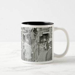 Harrodsの準備部、c.1901 ツートーンマグカップ