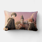 HARRY POTTER™ ハーマイオニーとロン HOGWARTS™ アニメシーン ランバークッション (正面)