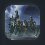 Harry Potter Castle | Moonlit Hogwarts ペーパープレート<br><div class="desc">Learn magic with Harry Potter and friends at Hogwarts School of Witchcraft and Wizardry! This castle done in a cool painting style is just the thing for kids and other Harry Potter fans! Retro art stylings that never go out of fashion. The night may look ominous but thankfully we have...</div>