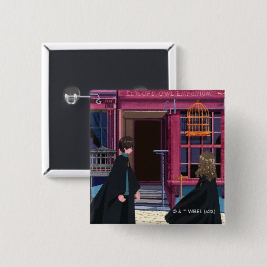 HARRY POTTER™ & Harmioone at Eeylops Owl Emporium 缶バッジ (正面&裏面)