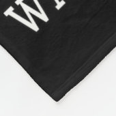 Hart Home For Wayward Dogs Family Name  フリースブランケット (角)