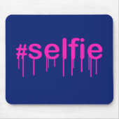 Hashtag Selfie Drooling on blue マウスパッド (正面)