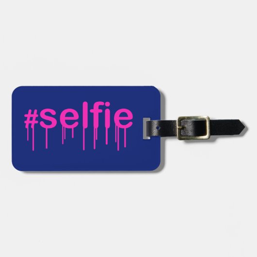 Hashtag Selfie Drooling on blue ラゲッジタグ (正面横)