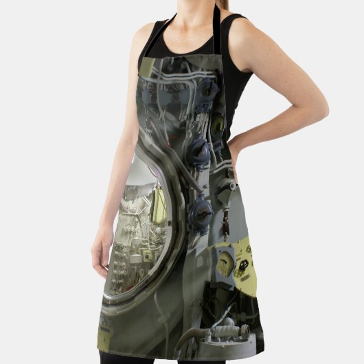 hatch on an old retro submarine エプロン (インサイチュ)