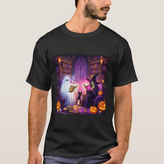 Haunted Bookstore Halloween Retro Bookish Witch Bo Tシャツ (正面)