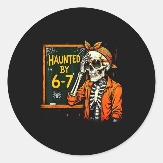 Haunted By 67 Funny Soky Teacher Halloween Six Sev ラウンドシール (正面)