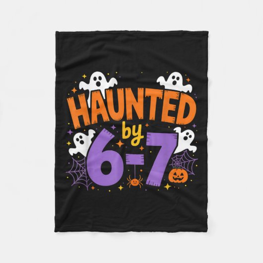 Haunted By 6-7 Halloween Ghosts And Sders Design  フリースブランケット (正面)