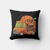 Haunted Candy Truck Ride – Creepy Halloween Skull クッション (正面)
