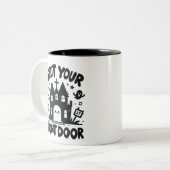 Haunted Castle – “Shut Your Front Door” ツートーンマグカップ (正面左)