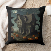 Haunted Halloween House with Pumpkins & Full Moon クッション (ブランケット)