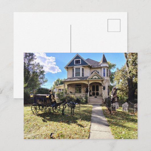 Haunted Halloween House With Skeletons  ポストカード (正面/裏面)