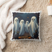 Haunted Night Illustration クッション (ブランケット)