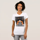 “Haunted Office – When Work Feels Like a Nightmare Tシャツ (正面フル)