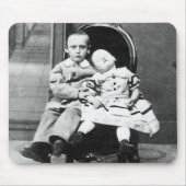Haunting Vintage Sibling Portrait  マウスパッド (正面)