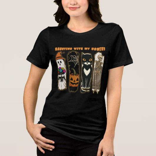 Haunting With My Homies Funny Halloween Characters トライブレンドＴシャツ (正面)