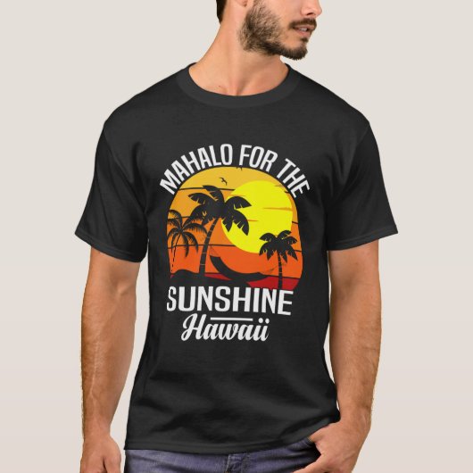 Hawaii island of sun beach waves and palm trees  6 tシャツ (正面)