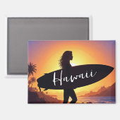 Hawaii Surfer Girl on the beach マグネット (正面/裏面)