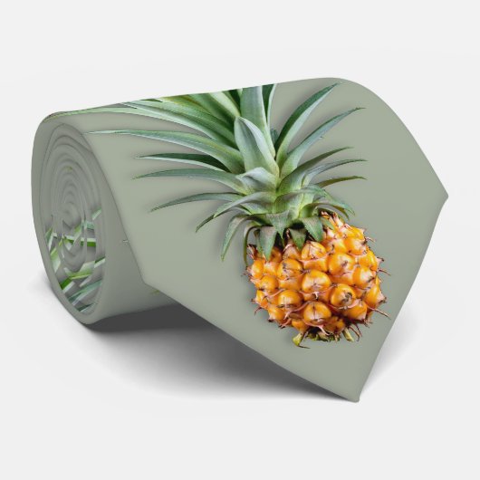 Hawaiian Pineapples Sage Green ネクタイ (ロール)