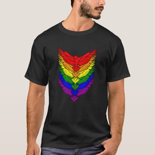Hawks LGBTQ Strong Gay Pride Rainbow Flag LGBT Haw Tシャツ (正面)