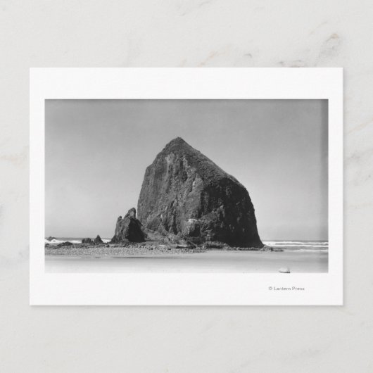 Haystack Rock at Cannonビーチ、オレゴン州写真 ポストカード (正面)