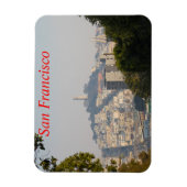 Hazy Coit Tower、カリフォルニア州サンファンシスコ マグネット (縦)