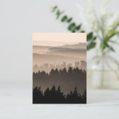 Hazy Woodland Hills風景写真 ポストカード (スタンド正面)