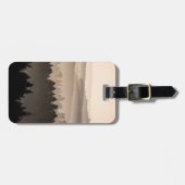 Hazy Woodland Hills風景写真 ラゲッジタグ (正面横)