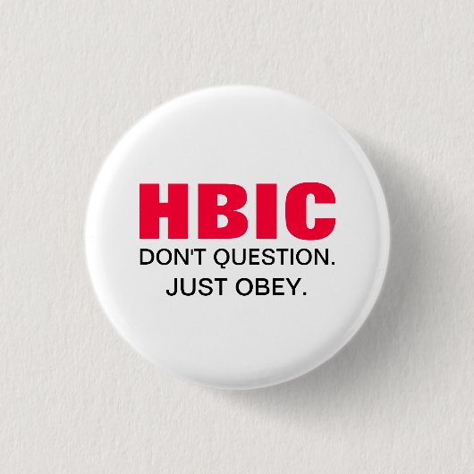 HBICヘッドB*の担当したピンクおよび黒いボタン 缶バッジ (正面)