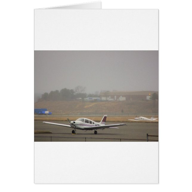 HDRの平らで霧深い背景 (正面)