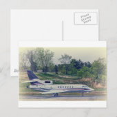 HDRBlackTailPlaneRedStripesOnRunway-.jpg ポストカード (正面/裏面)