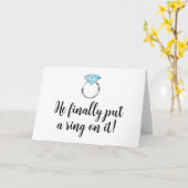 He Finally Put a Ring on it Diamond Engagement カード (黄色い花)